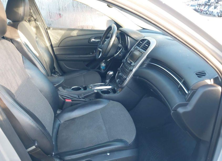 Photo 5 of 2015 Chevrolet Malibu 2LT (VIN 1G11D5SL2FF178732)