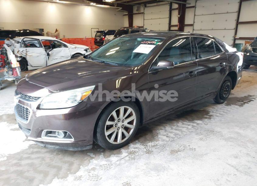 Photo 2 of 2015 Chevrolet Malibu 2LT (VIN 1G11D5SL2FF223183)