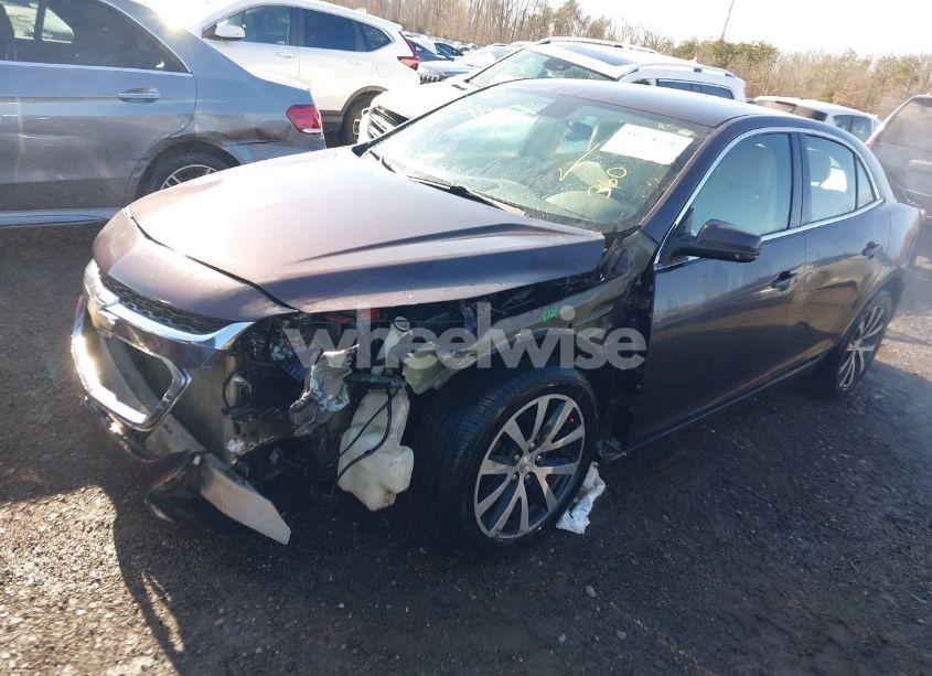 Photo 2 of 2015 Chevrolet Malibu 2LT (VIN 1G11D5SL2FF228058)