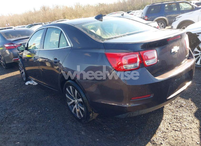 Photo 3 of 2015 Chevrolet Malibu 2LT (VIN 1G11D5SL2FF228058)