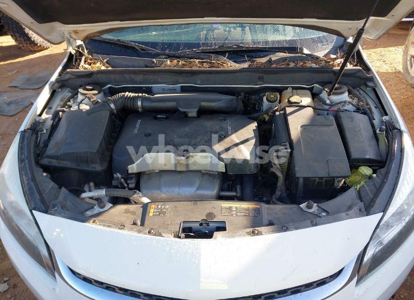 Photo 10 of 2015 Chevrolet Malibu 2LT (VIN 1G11D5SL2FU130868)