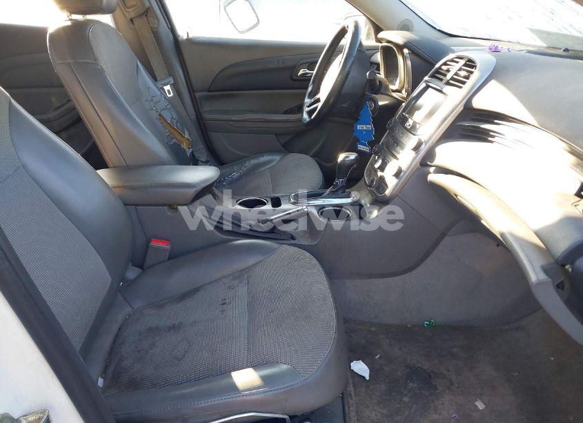 Photo 5 of 2015 Chevrolet Malibu 2LT (VIN 1G11D5SL2FU130868)