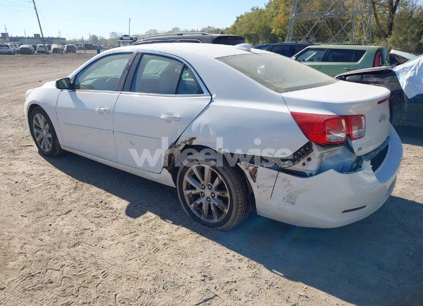 Photo 3 of 2015 Chevrolet Malibu 2LT (VIN 1G11D5SL3FF106941)