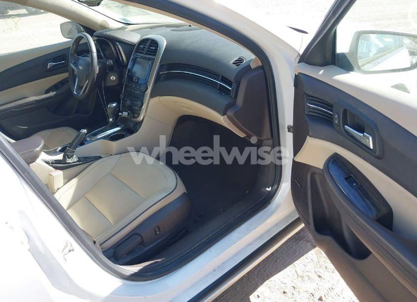Photo 5 of 2015 Chevrolet Malibu 2LT (VIN 1G11D5SL3FF106941)