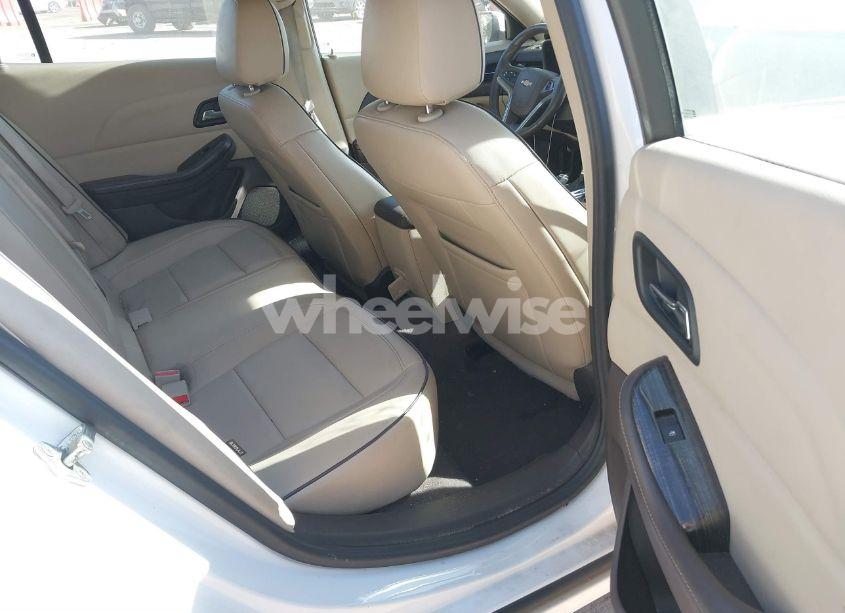 Photo 8 of 2015 Chevrolet Malibu 2LT (VIN 1G11D5SL3FF106941)