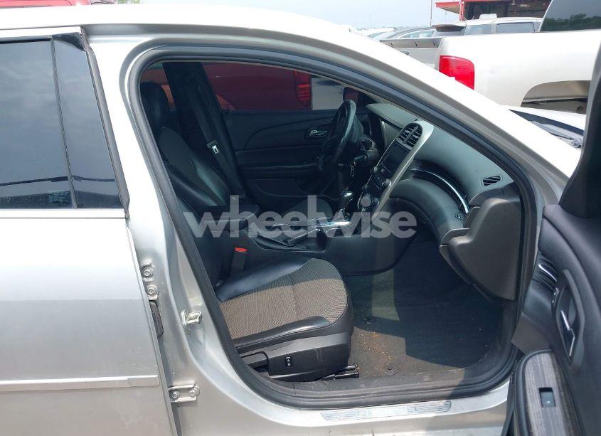 Photo 5 of 2015 Chevrolet Malibu 2LT (VIN 1G11D5SL3FF122413)