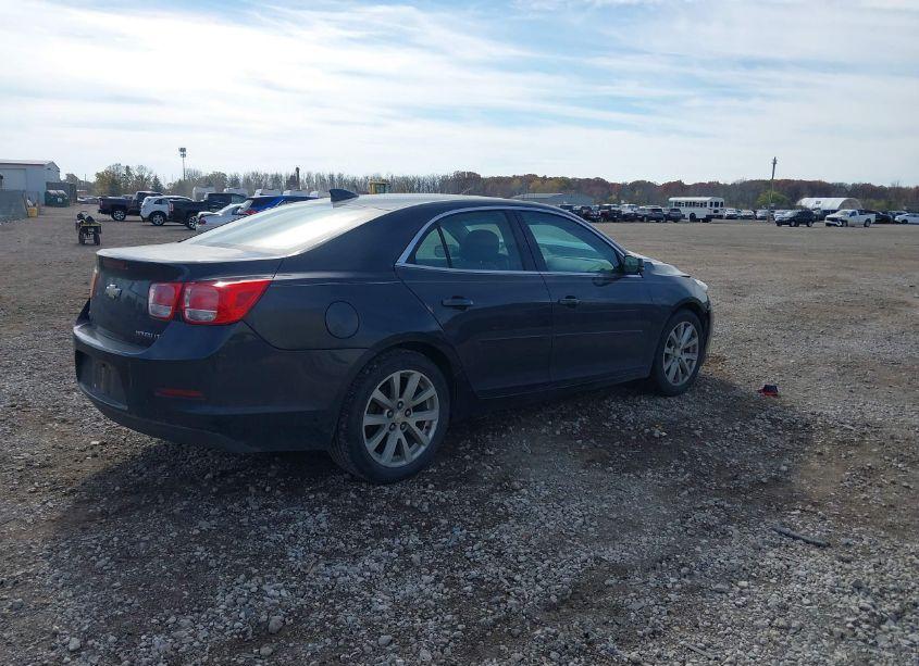 Photo 4 of 2015 Chevrolet Malibu 2LT (VIN 1G11D5SL3FF162930)