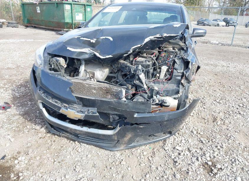 Photo 6 of 2015 Chevrolet Malibu 2LT (VIN 1G11D5SL3FF162930)