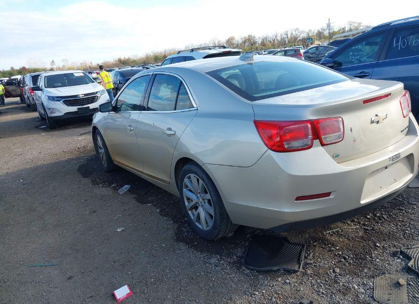 Photo 3 of 2015 Chevrolet Malibu 2LT (VIN 1G11D5SL3FF172616)
