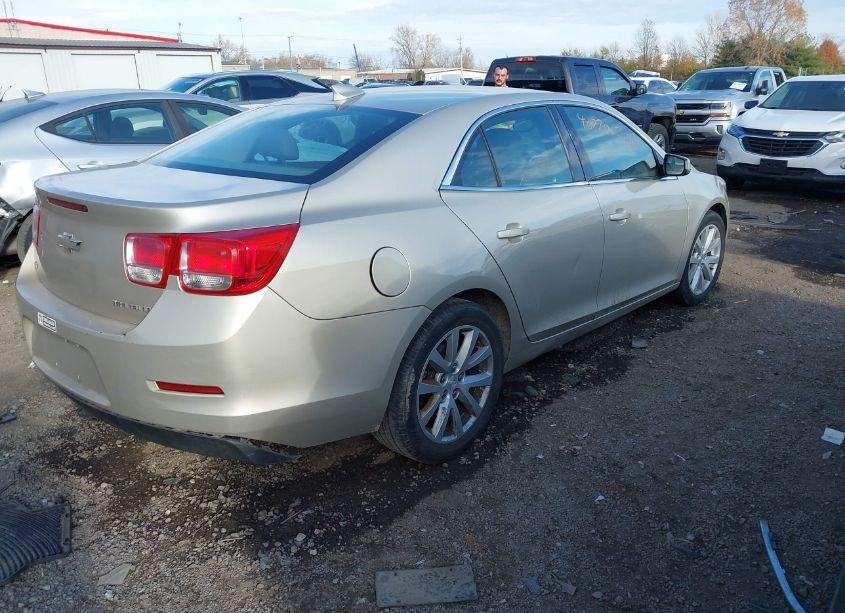 Photo 4 of 2015 Chevrolet Malibu 2LT (VIN 1G11D5SL3FF172616)