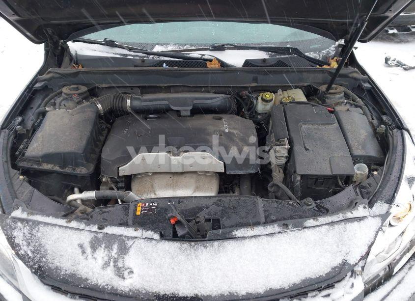Photo 10 of 2015 Chevrolet Malibu 2LT (VIN 1G11D5SL3FF179341)