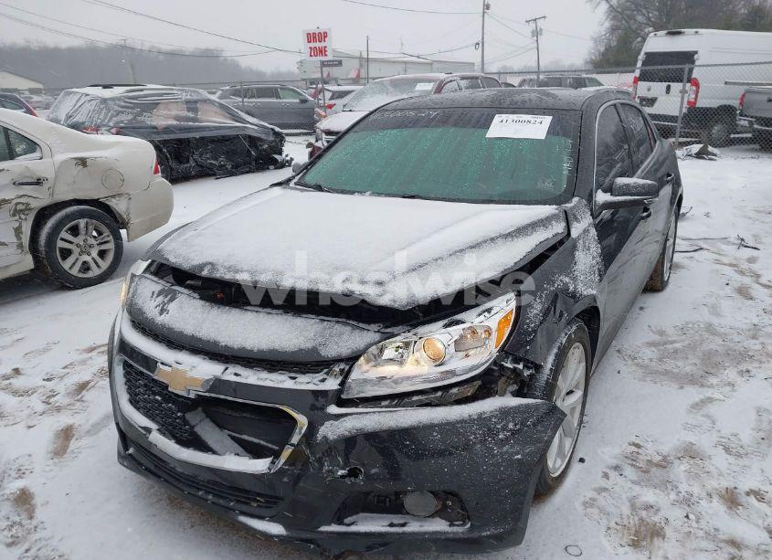 Photo 2 of 2015 Chevrolet Malibu 2LT (VIN 1G11D5SL3FF179341)