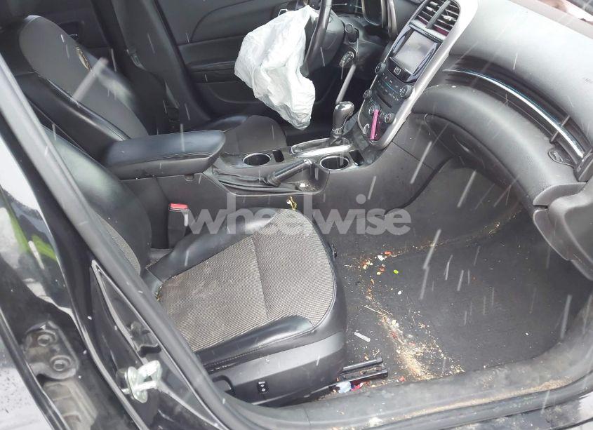 Photo 5 of 2015 Chevrolet Malibu 2LT (VIN 1G11D5SL3FF179341)