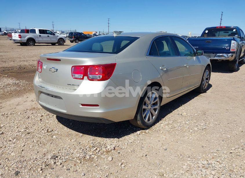 Photo 4 of 2015 Chevrolet Malibu 2LT (VIN 1G11D5SL3FF267080)