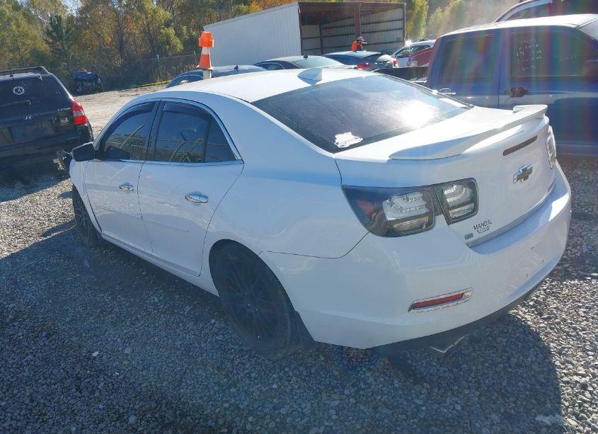 Photo 3 of 2015 Chevrolet Malibu 2LT (VIN 1G11D5SL3FF297079)