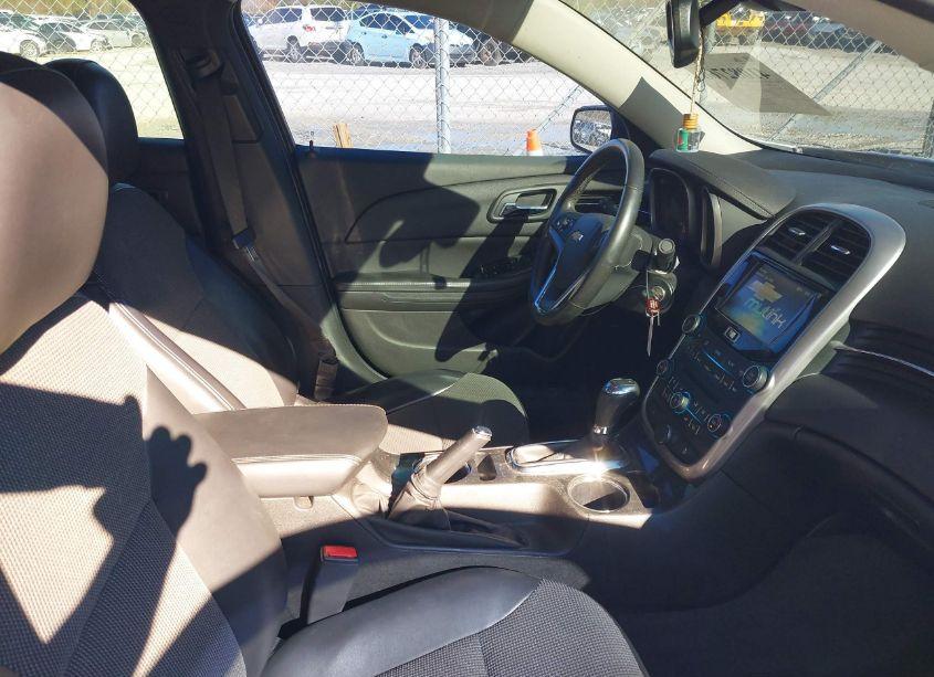 Photo 5 of 2015 Chevrolet Malibu 2LT (VIN 1G11D5SL3FF297079)