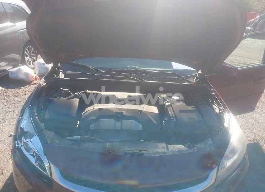 Photo 10 of 2015 Chevrolet Malibu 2LT (VIN 1G11D5SL3FF325818)