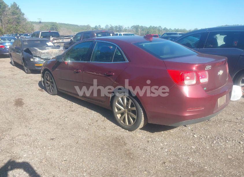 Photo 3 of 2015 Chevrolet Malibu 2LT (VIN 1G11D5SL3FF325818)