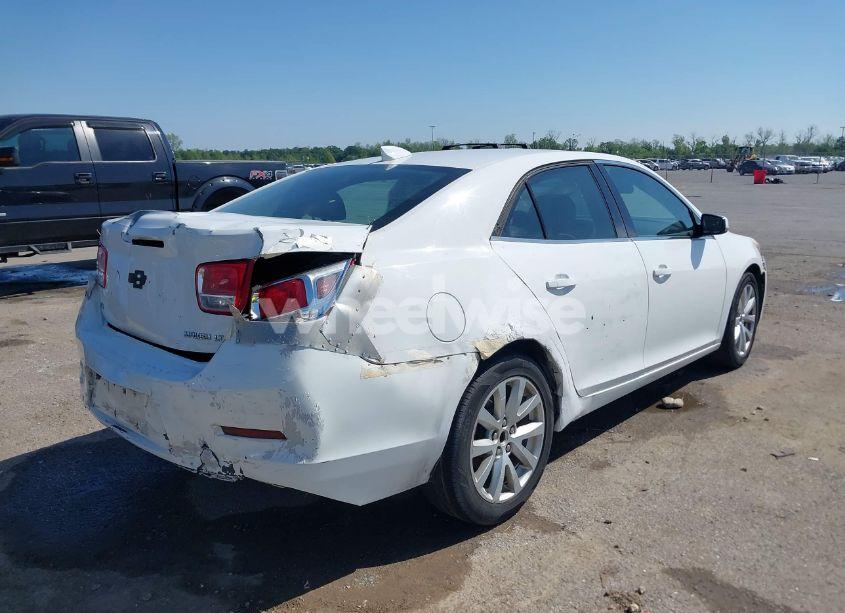 Photo 4 of 2015 Chevrolet Malibu 2LT (VIN 1G11D5SL4FF177727)