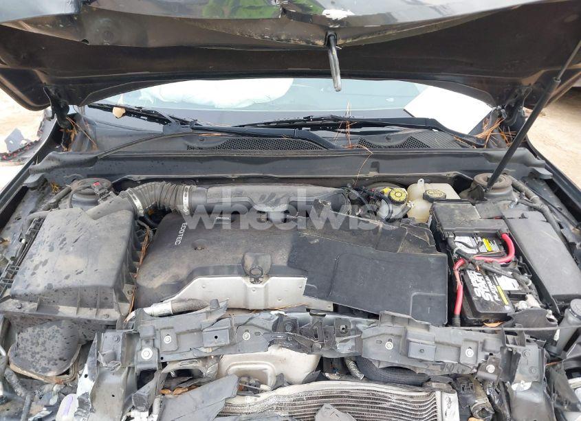 Photo 10 of 2015 Chevrolet Malibu 2LT (VIN 1G11D5SL4FF209284)