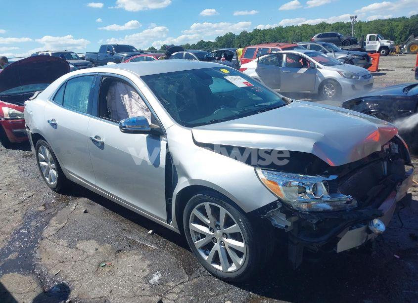 2015 Chevrolet Malibu 2LT (VIN 1G11D5SL4FF228689) main photo