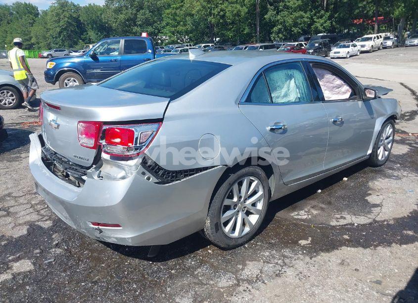 Photo 4 of 2015 Chevrolet Malibu 2LT (VIN 1G11D5SL4FF228689)