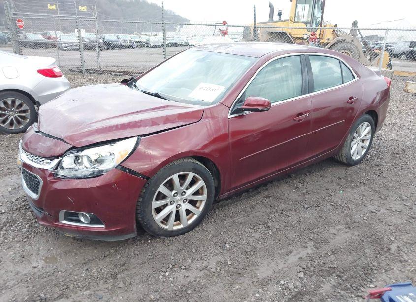Photo 2 of 2015 Chevrolet Malibu 2LT (VIN 1G11D5SL4FF262325)