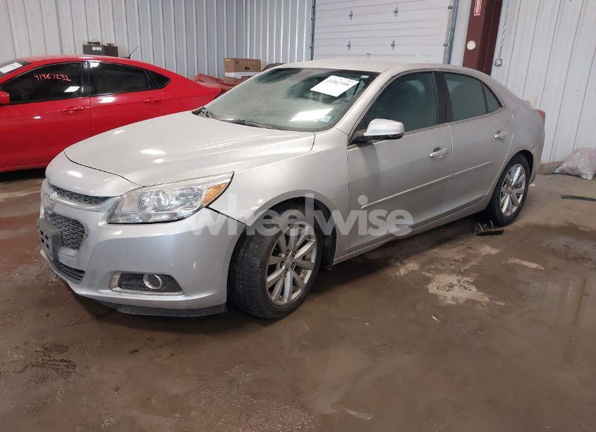 Photo 2 of 2015 Chevrolet Malibu 2LT (VIN 1G11D5SL4FF263684)
