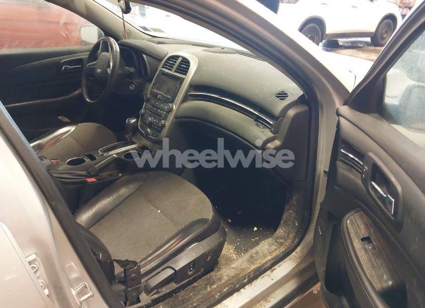 Photo 5 of 2015 Chevrolet Malibu 2LT (VIN 1G11D5SL4FF263684)