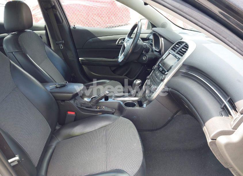 Photo 5 of 2015 Chevrolet Malibu 2LT (VIN 1G11D5SL4FF307134)