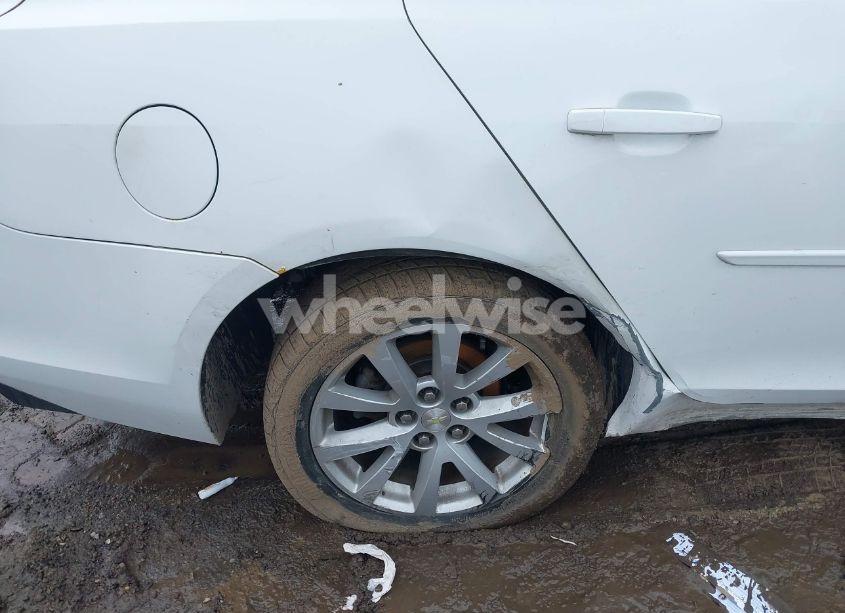 Photo 12 of 2015 Chevrolet Malibu 2LT (VIN 1G11D5SL4FU142116)