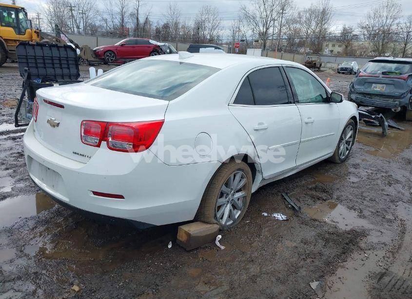 Photo 4 of 2015 Chevrolet Malibu 2LT (VIN 1G11D5SL4FU142116)