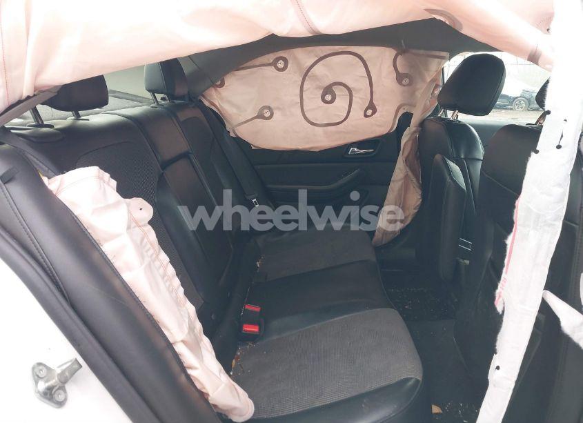 Photo 8 of 2015 Chevrolet Malibu 2LT (VIN 1G11D5SL4FU142116)