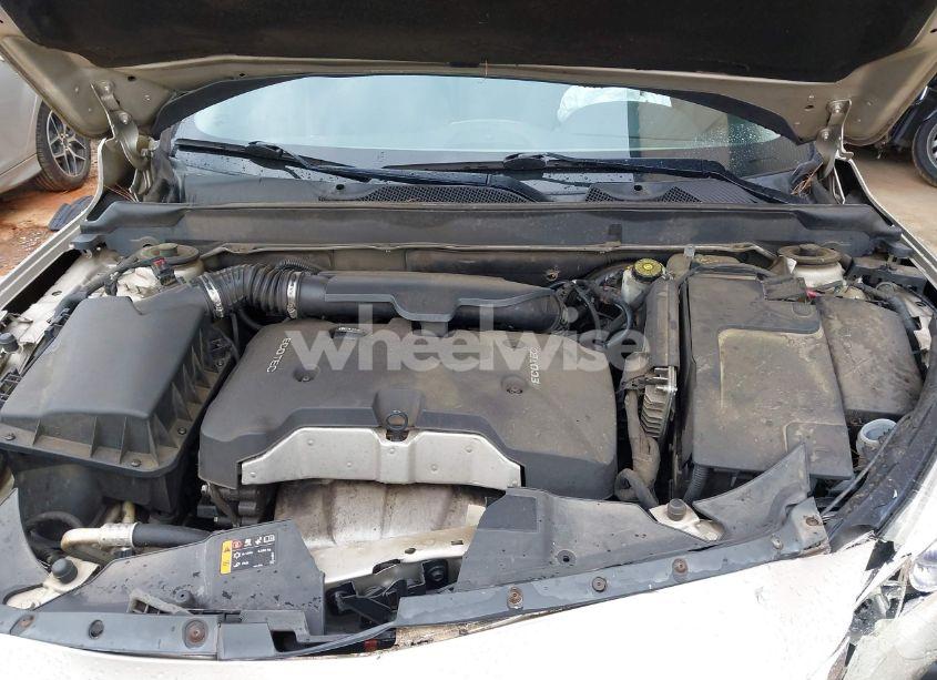 Photo 10 of 2015 Chevrolet Malibu 2LT (VIN 1G11D5SL5FF127970)