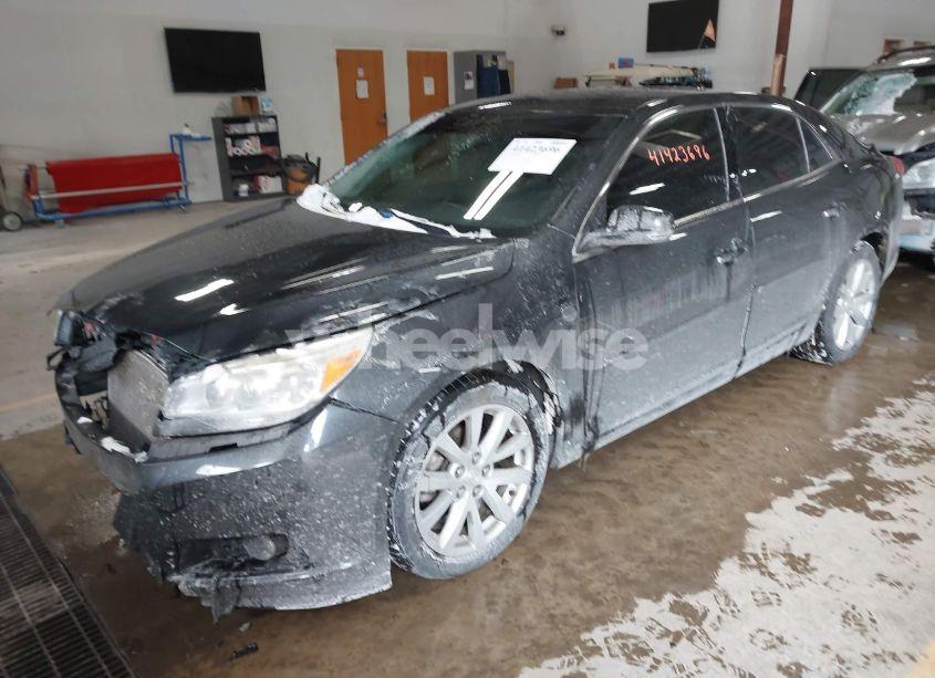 Photo 2 of 2015 Chevrolet Malibu 2LT (VIN 1G11D5SL5FF190874)