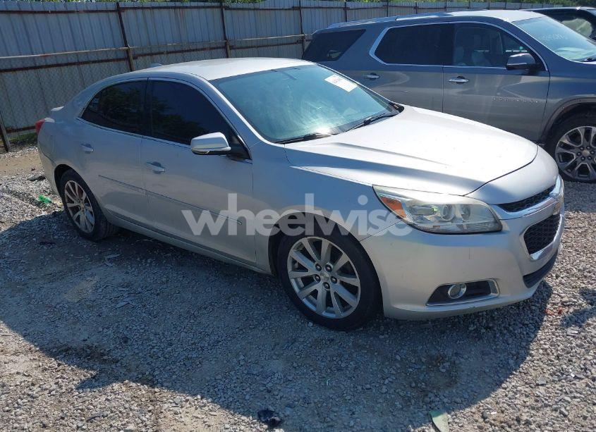 2015 Chevrolet Malibu 2LT (VIN 1G11D5SL5FF261894) main photo