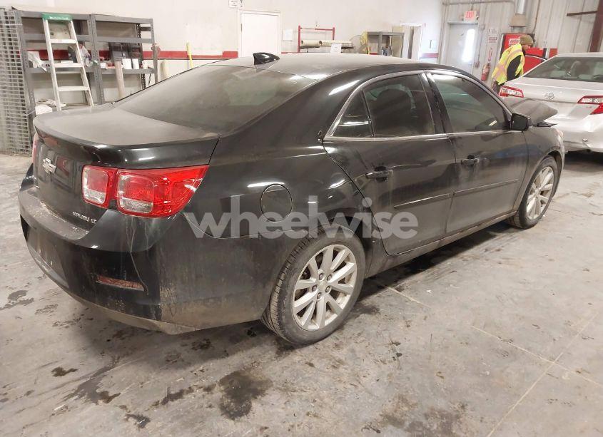 Photo 4 of 2015 Chevrolet Malibu 2LT (VIN 1G11D5SL5FF267744)