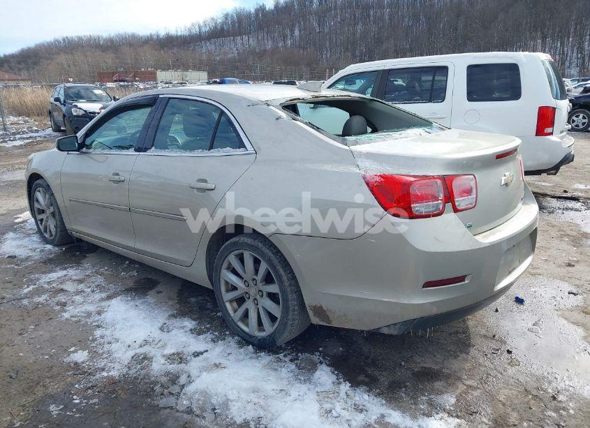 Photo 3 of 2015 Chevrolet Malibu 2LT (VIN 1G11D5SL5FF350350)