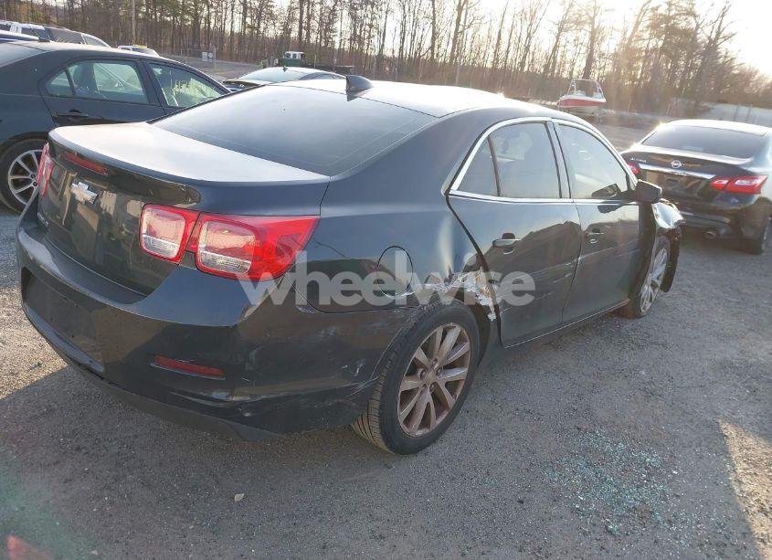 Photo 4 of 2015 Chevrolet Malibu 2LT (VIN 1G11D5SL6FF130179)