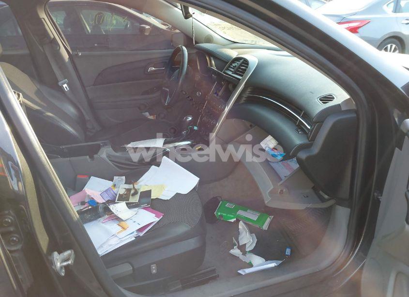 Photo 5 of 2015 Chevrolet Malibu 2LT (VIN 1G11D5SL6FF130179)