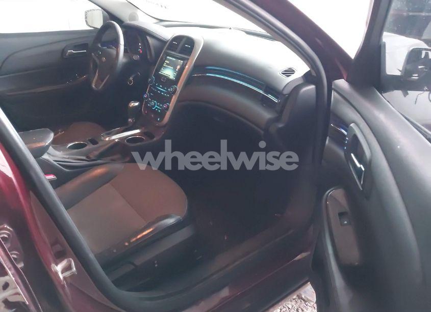 Photo 5 of 2015 Chevrolet Malibu 2LT (VIN 1G11D5SL6FF206600)