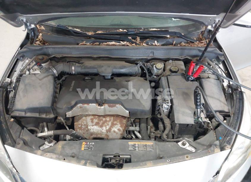 Photo 10 of 2015 Chevrolet Malibu 2LT (VIN 1G11D5SL6FF210372)