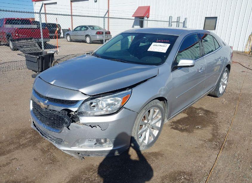 Photo 2 of 2015 Chevrolet Malibu 2LT (VIN 1G11D5SL6FF265081)