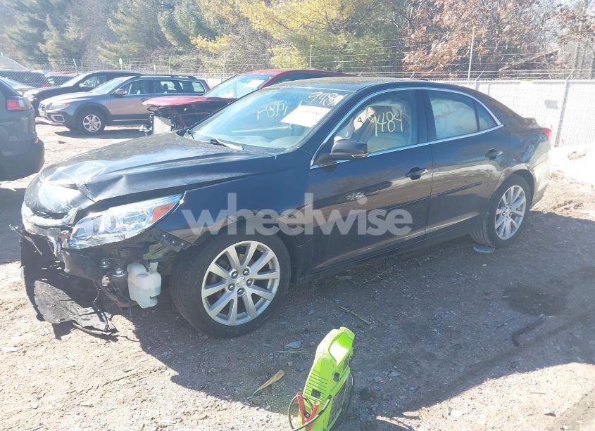 Photo 2 of 2015 Chevrolet Malibu 2LT (VIN 1G11D5SL6FF319804)