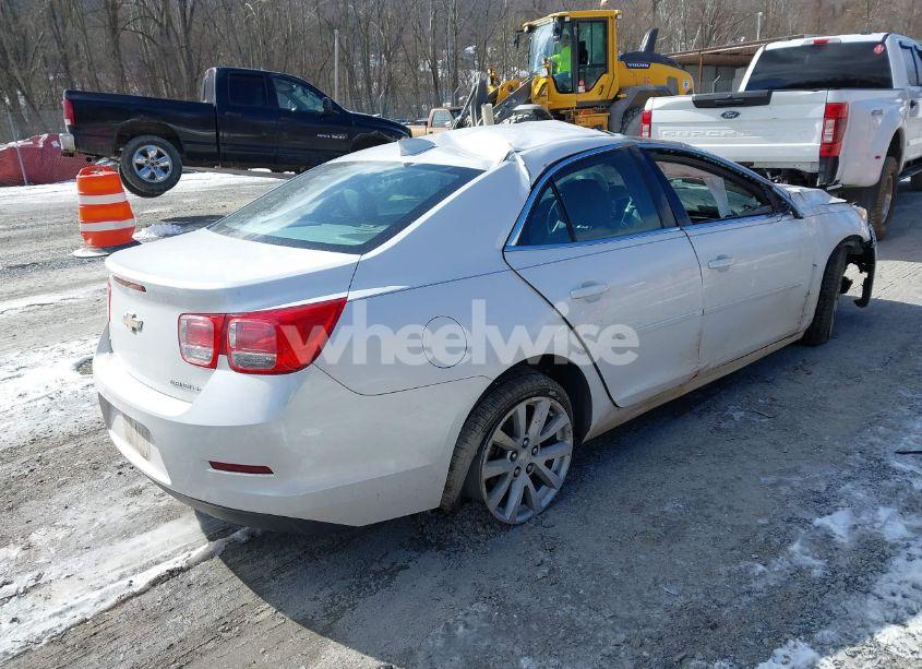 Photo 4 of 2015 Chevrolet Malibu 2LT (VIN 1G11D5SL7FF188981)