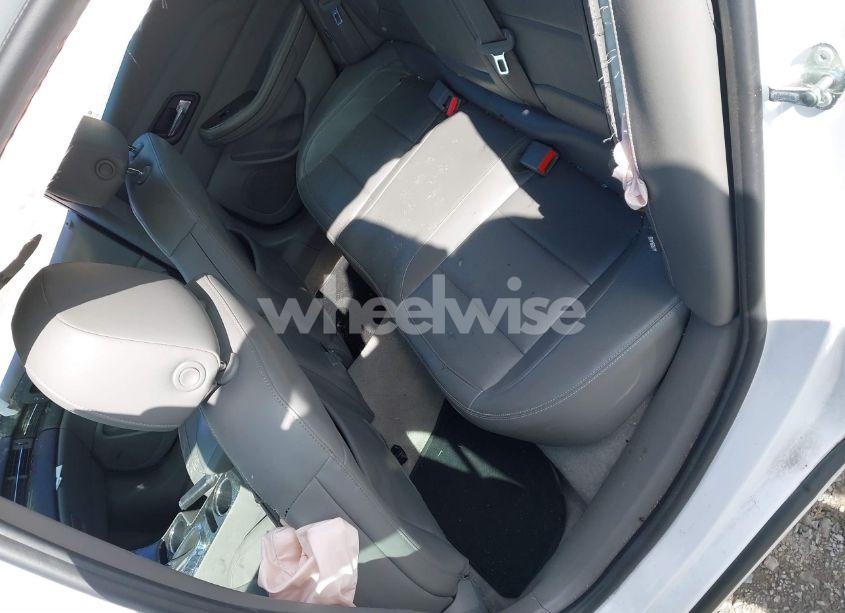 Photo 8 of 2015 Chevrolet Malibu 2LT (VIN 1G11D5SL7FF188981)