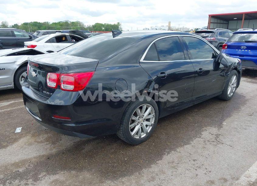 Photo 4 of 2015 Chevrolet Malibu 2LT (VIN 1G11D5SL7FF224930)