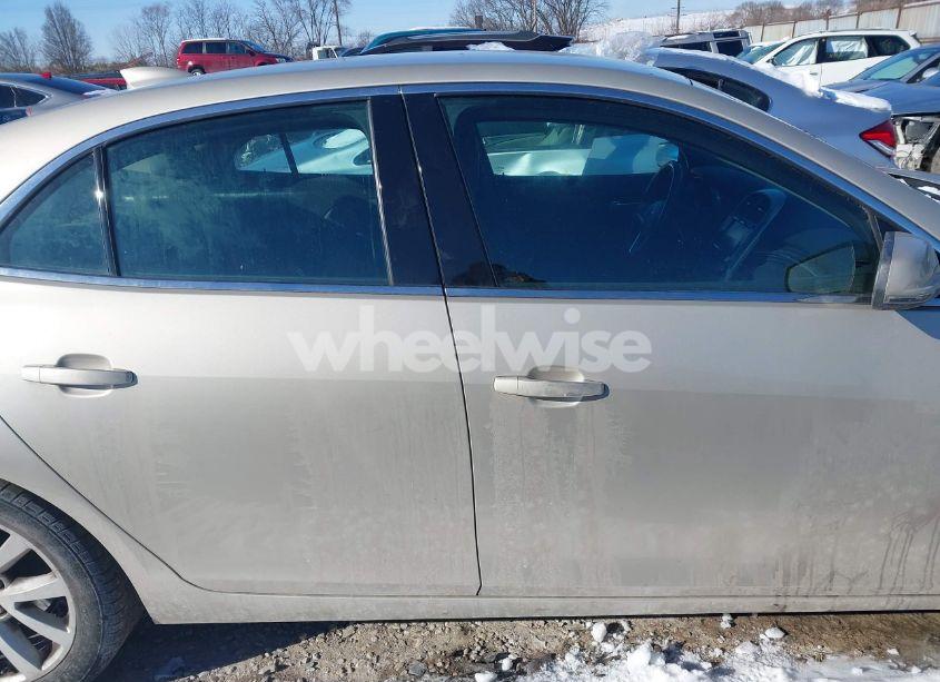 Photo 13 of 2015 Chevrolet Malibu 2LT (VIN 1G11D5SL7FF258446)