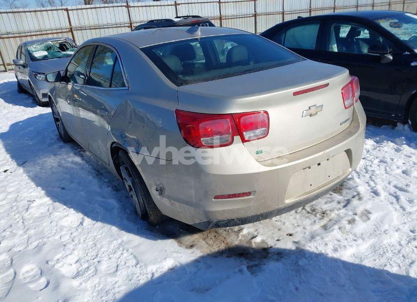 Photo 3 of 2015 Chevrolet Malibu 2LT (VIN 1G11D5SL7FF258446)