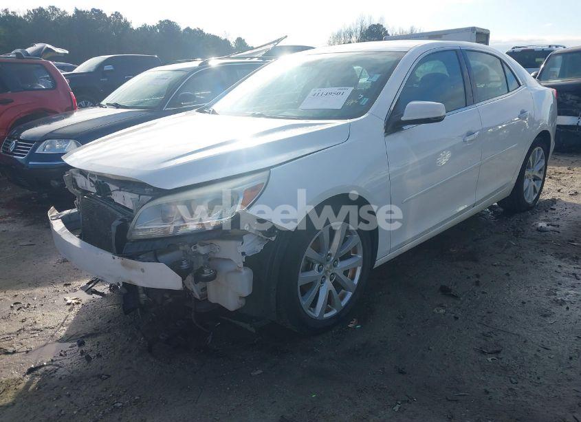 Photo 2 of 2015 Chevrolet Malibu 2LT (VIN 1G11D5SL7FF262478)